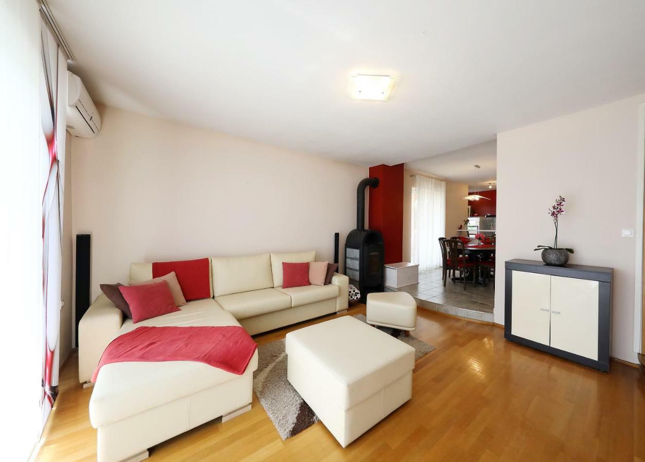 Easyliving House Near Zadar Villa โพเซดารเย ภายนอก รูปภาพ
